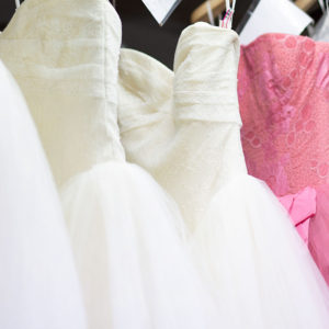 しわのないウェディングドレス